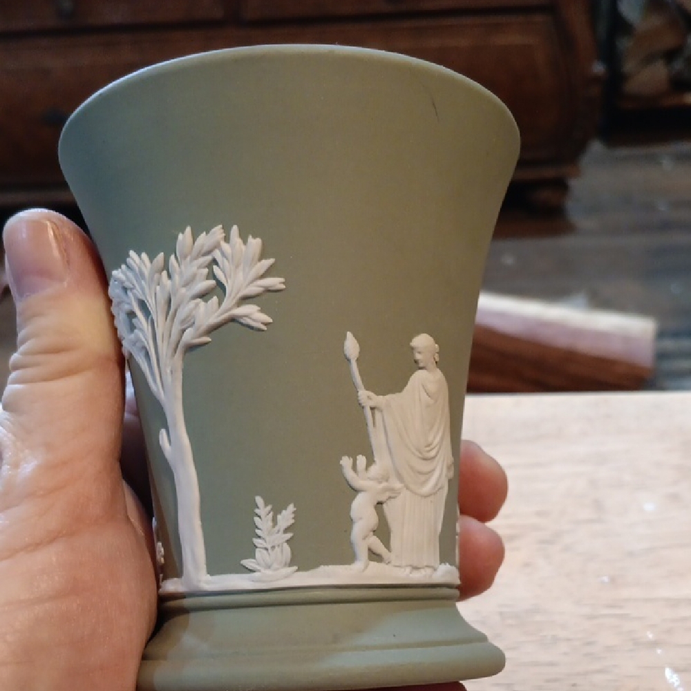 2 ea Wedgwood Green Jasperware Cups - Picture 2 of 6